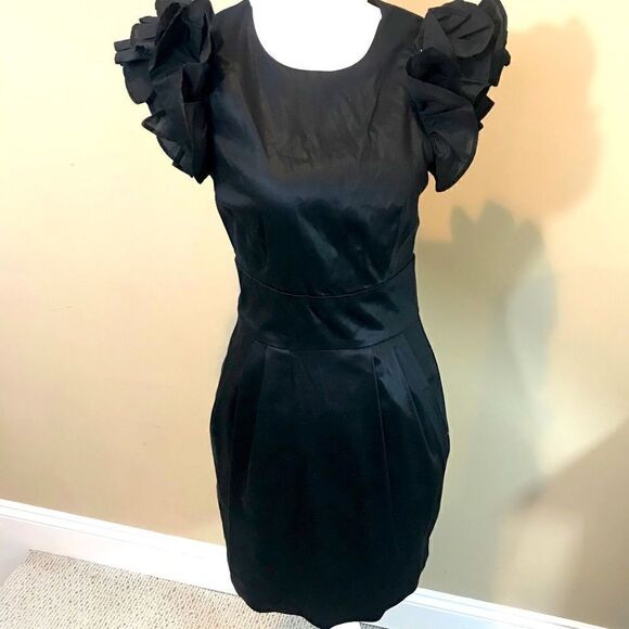 French Connection Flared Sleeve Black Dress Sz 4 - Picture 3 of 8